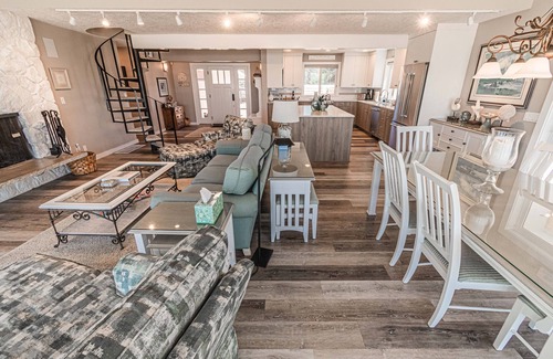 Neskowin House | Oceanfront home in gated community, deck, bbq, enjoy with river and ocean views