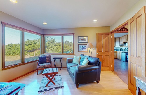 Caspar House | Oceanfront home on acreage w/private hot tub & amazing views, close to hiking