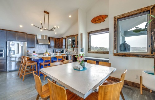 South Beach House | Oceanfront Home w/Hot Tub, Sauna, 8 Mi to Newport