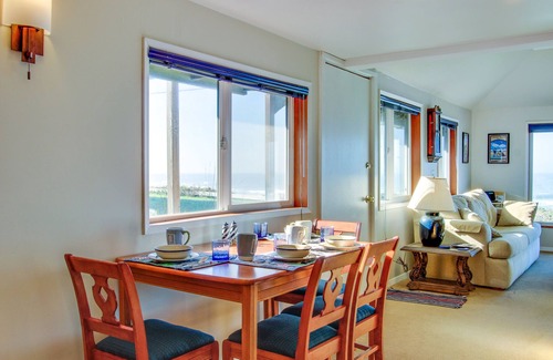 Newport House | Oceanfront Home with Ocean Views - Walking Distance to Eateries and Shops