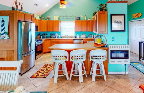 Hatteras House | Oceanfront House w/Private W/D/Central AC/Ocean Views/Free WiFi/Private Hot Tub