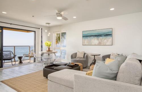 Village of La Jolla Apartment | Oceanfront in La Jolla Steps to Beach Shops Dining Dawn Patrol by AvantStay