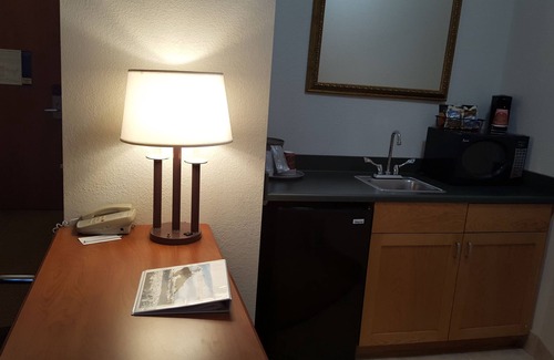 Crescent City Hotel | Oceanfront Lodge