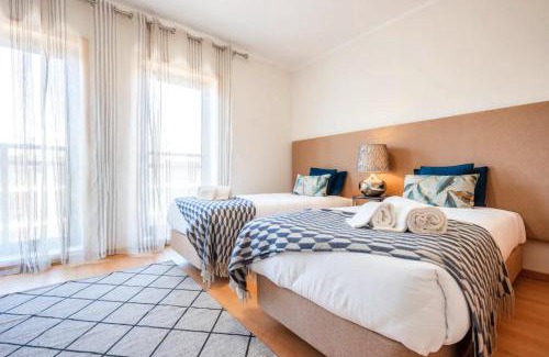 Olhao Apartment | ★ OCEANFRONT: Luxury Breathtaking Views and Pool ★