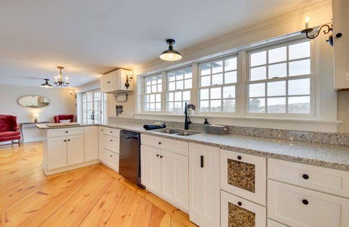 Stockton Springs House | Oceanfront Mid-Coast Maine Home w/Private Beach!