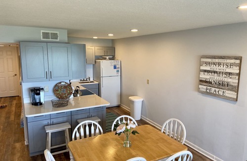 Duck Condo | OCEANFRONT! Newly renovated 2BD/2Bath in Duck, NC