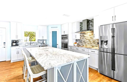 Alligator Point House | Oceanfront on a Private Beach-Hot Tub-Beautifully Remodeled-Dog Friendly Beach