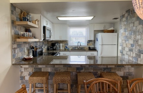 Breakers Condo | Oceanfront, pool, steps to quiet beach, nicely fully furnished