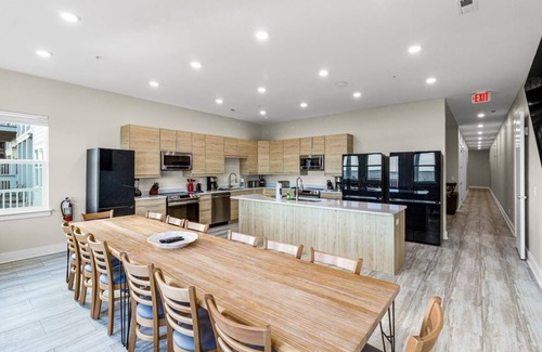 Crescent Beach House | Oceanfront Spectacular Views Media/Game Room Beach Access Private Pool Unit B