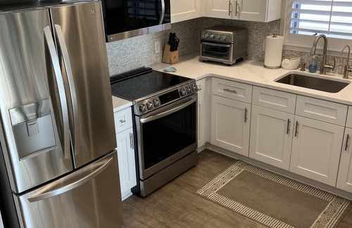 Wrightsville Beach Condo | Oceanfront Spectacular Top FLR 3BDR/3BR Wrightsville Dunes Condo Sleeps 6 adults