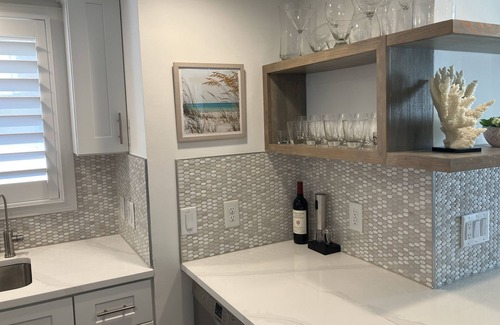 Wrightsville Beach Condo | Oceanfront Spectacular Top FLR 3BDR/3BR Wrightsville Dunes Condo Sleeps 6 adults