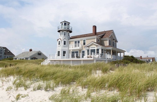 West Yarmouth House | Oceanfront Sandy Beach In West Yarmouth Cape Cod