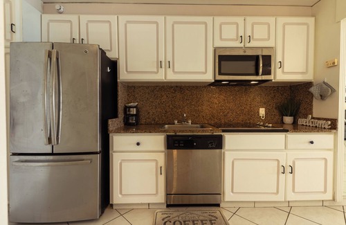 Maho Apartment | Oceanfront Studio with Private Patio in Cupecoy