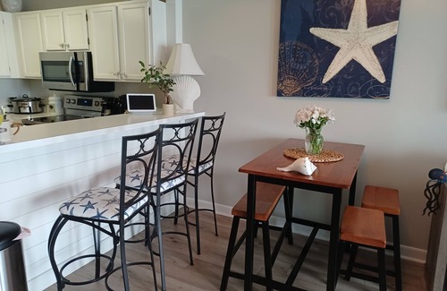 Kure Beach Condo | OCEANFRONT- TOP FLOOR- Sleeps 6