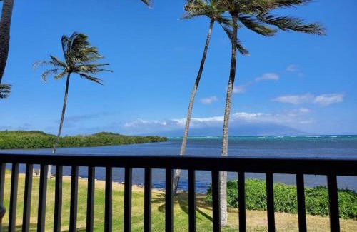 Ualapue Apartment | Oceanfront true 2 bedroom w/lanai on Molokai