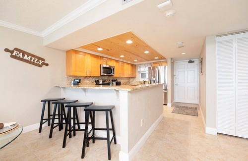Daytona Beach Shores Condo | Oceanfront Traffic Free Beach - 603 Shores Club