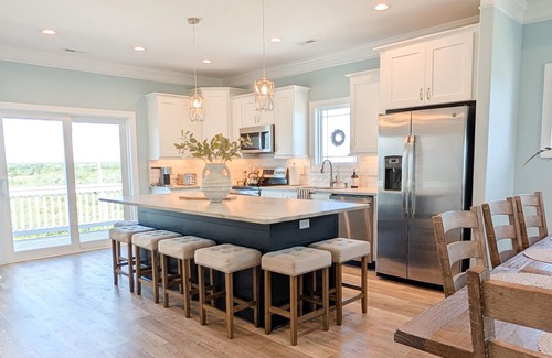 North Topsail Beach House | OCEANFRONT,Spa,Elevator,North Topsail Beach NC,King's Paradise