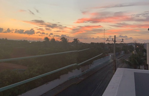 Isla Mujeres House | Oceanfront Villa with heated pool. 💀🌺 Don’t miss Día de los Muertos on Isla. n