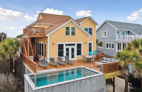 Folly Beach House | Oceanfront w Pool Panoramic Deck Views 5BDR Folly Ocean Breeze by AvantStay