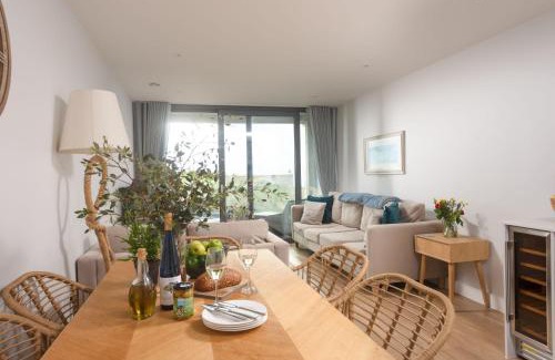 Maenporth House | Oceans Eleven, The Liner