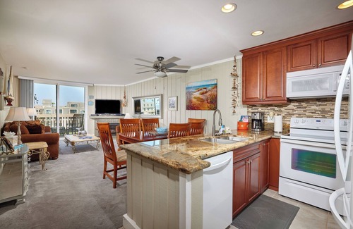Townsite Condo | Oceanside Beach Condos