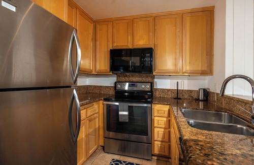 Townsite Condo | Oceanside Beach Condos