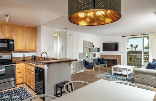 Townsite Condo | Oceanside Beach Condos