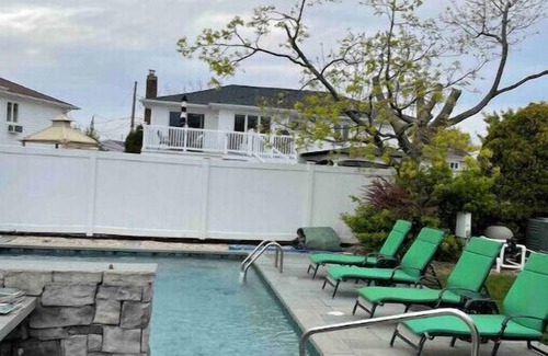 Oceanside House | Oceanside Home w/Salt Water Pool