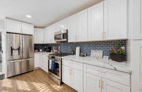 San Luis Rey House | Oceanside House 4bedroom 2bath WiFi, AC, Game Room, 4 Miles to Beach & Carlsbad