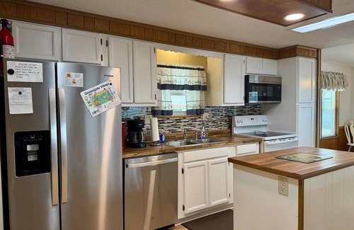 Garden City House | Oceanside Village 2-bedroom; 2 bath beach rental w/golf cart