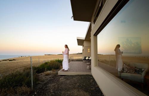 Nepean Bay Cabin | Oceanview Eco Villas
