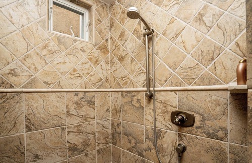 Sunset Beach House | Oceanview Rooftop Beach House with Jacuzzi