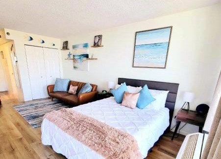 Daytona Beach Apartment | Oceanview Studio Condo w Balcony - Castaways Beach Resort