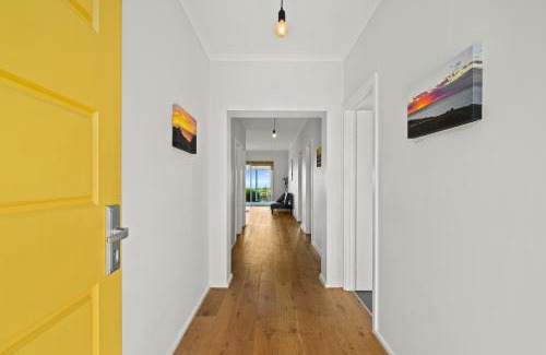 Moana House | Ochre Sunsets - Moana - C21 SouthCoast Holidays