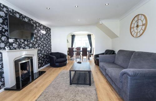 Bradley Stoke House | October Disc - Long Stay - Contractors