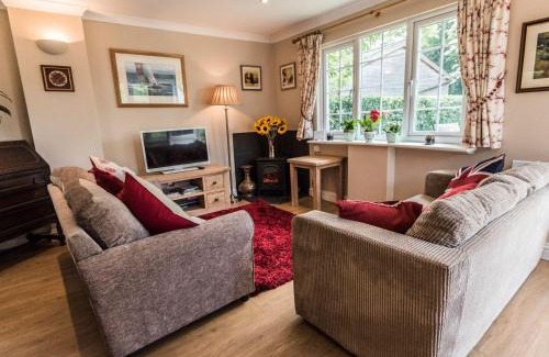 New Forest District House | October House Holiday Cabin