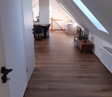 Neulewin Apartment | Oderbruch Ferienwohnung Am Speicher