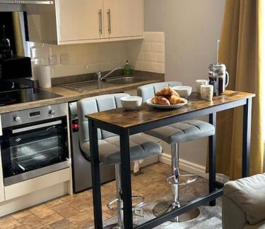 Blackpool Town Center Apartment | O’er The Yard Hideaway