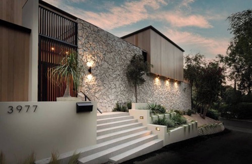 Studio City House | Oeste Avenue - Chic & Serene | Mid-Century Vibes