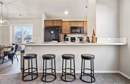 Caldwell House | ♥️ of Caldwell★KingBed★Fast Wifi★5min>I84★