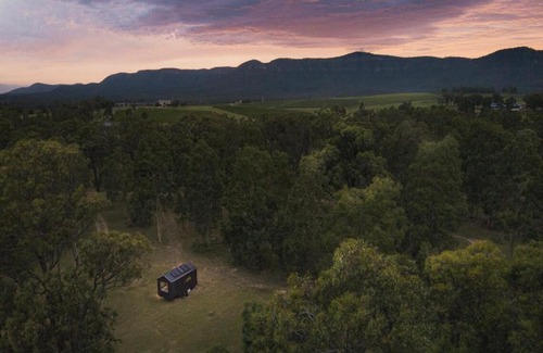 Pokolbin House | Off-Grid Cabin in the Hunter Valley - Lila