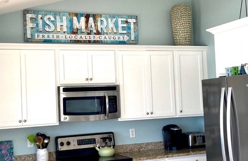 Surf City House | Off Season Short Term Rental Oceanfront Oasis House 5 bedroom, 3.5 bath Elevator