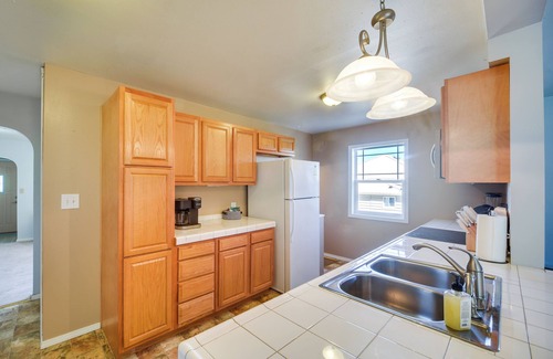 Ogallala Cottage | Ogallala Getaway ~ 15 Mi to Mcconaughy Lake!