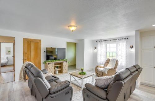 New Haven  Huron County House | Ohio Farmhouse Retreat with Fire Pit and Patio