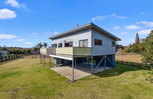 Ohope Cottage | Ohope Sunshine Escape - Ohope Holiday Home