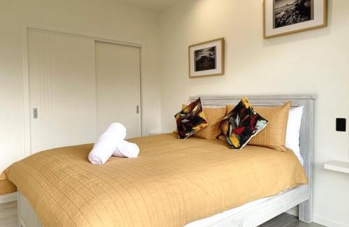 Ohope Apartment | Ohope Villas with Spa,Sauna,Pool, Adults Only