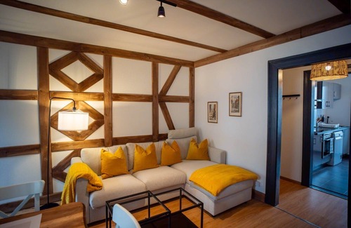 Saint Joseph/Mittelharth Apartment | OIQIA Riedheim