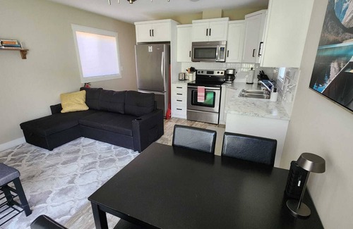 Central Okanagan House | Okanagan Oasis