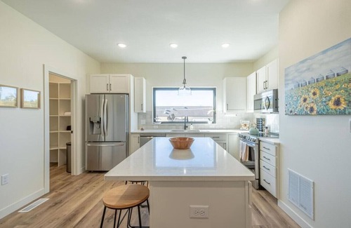 Arnolds Park House | Okoboji Oasis at the Lake in Arnolds Park