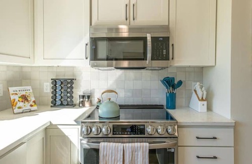 Arnolds Park House | Okoboji Oasis at the Lake in Arnolds Park